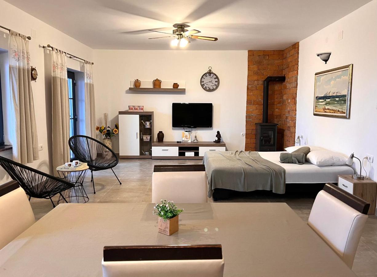 Apartments Maro Senj  Dış mekan fotoğraf